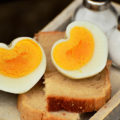 「卵」は栄養たっぷりのスーパーフード。健康や美肌作りに効果的な食べ方とは？